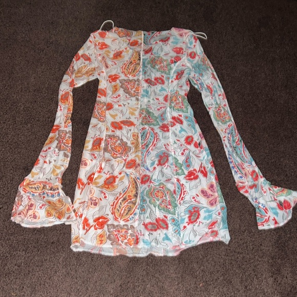 Sheer, long sleeve paisley dress - Picture 3 of 3